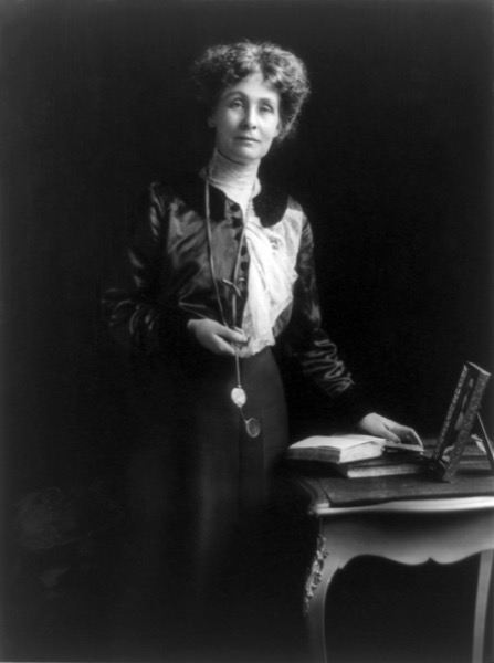 Foto potret Emmeline Pankhurst