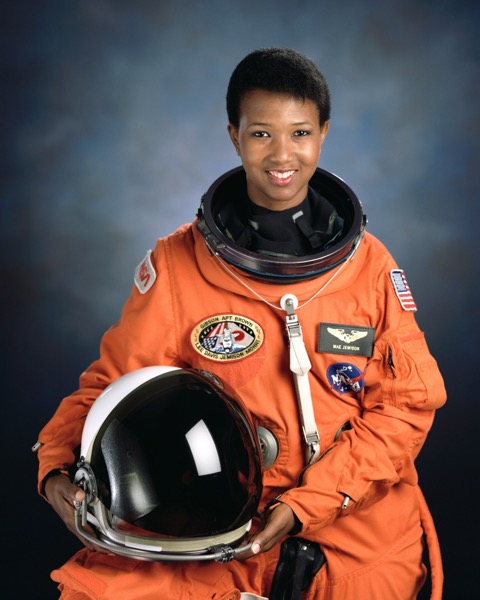 Foto potret Mae Jemison