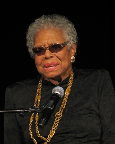 Foto potret Maya Angelou