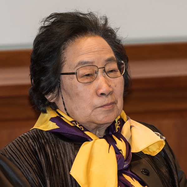 Foto potret Tu Youyou